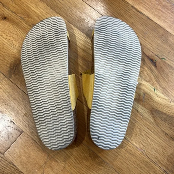 Leather upper womens sandals Yokono - Picture 3 of 3